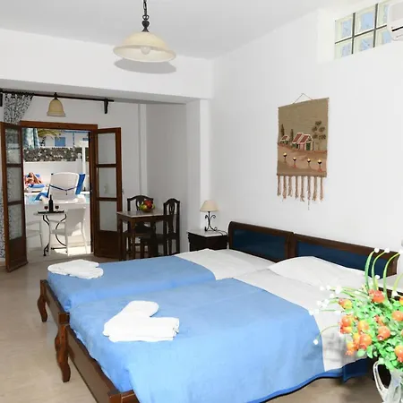 Sunflower Hotel 3*