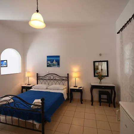 Sunflower 3* Kamari (Santorini)
